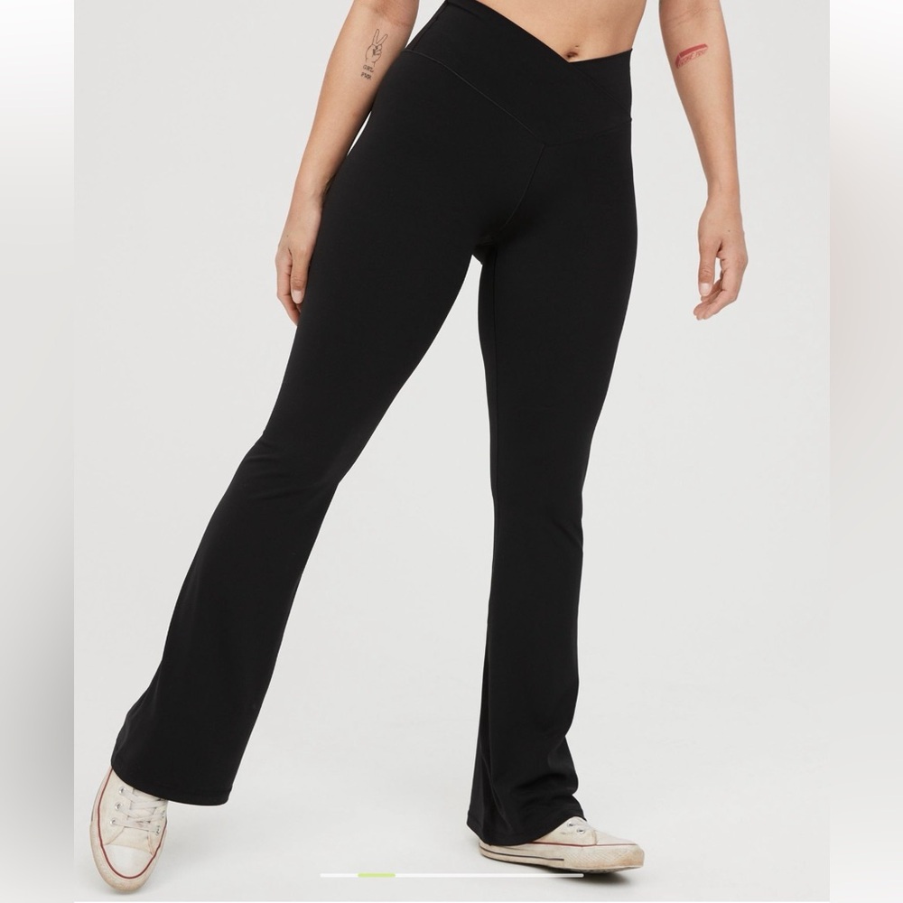 Aerie Black Flare Leggings - Never Worn
